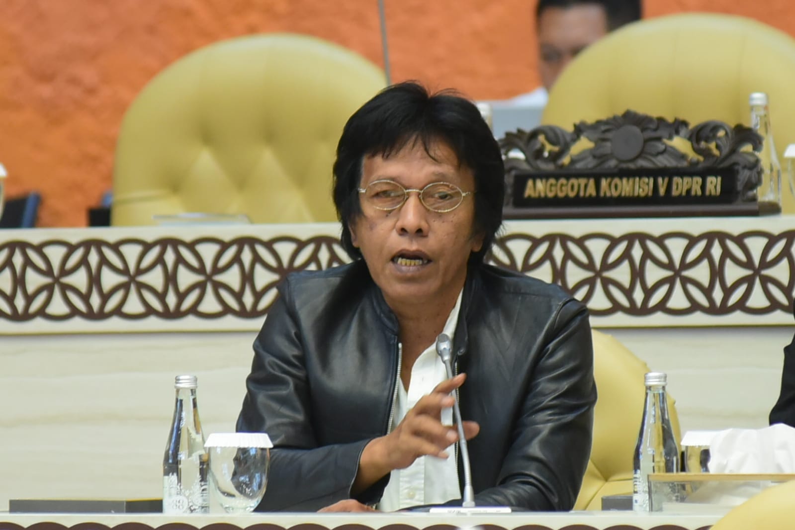 Menkeu Tolak Bayar Utang KCIC Pakai APBN, Adian : Seharusnya Dikaji Ulang Pembengkakan Biaya