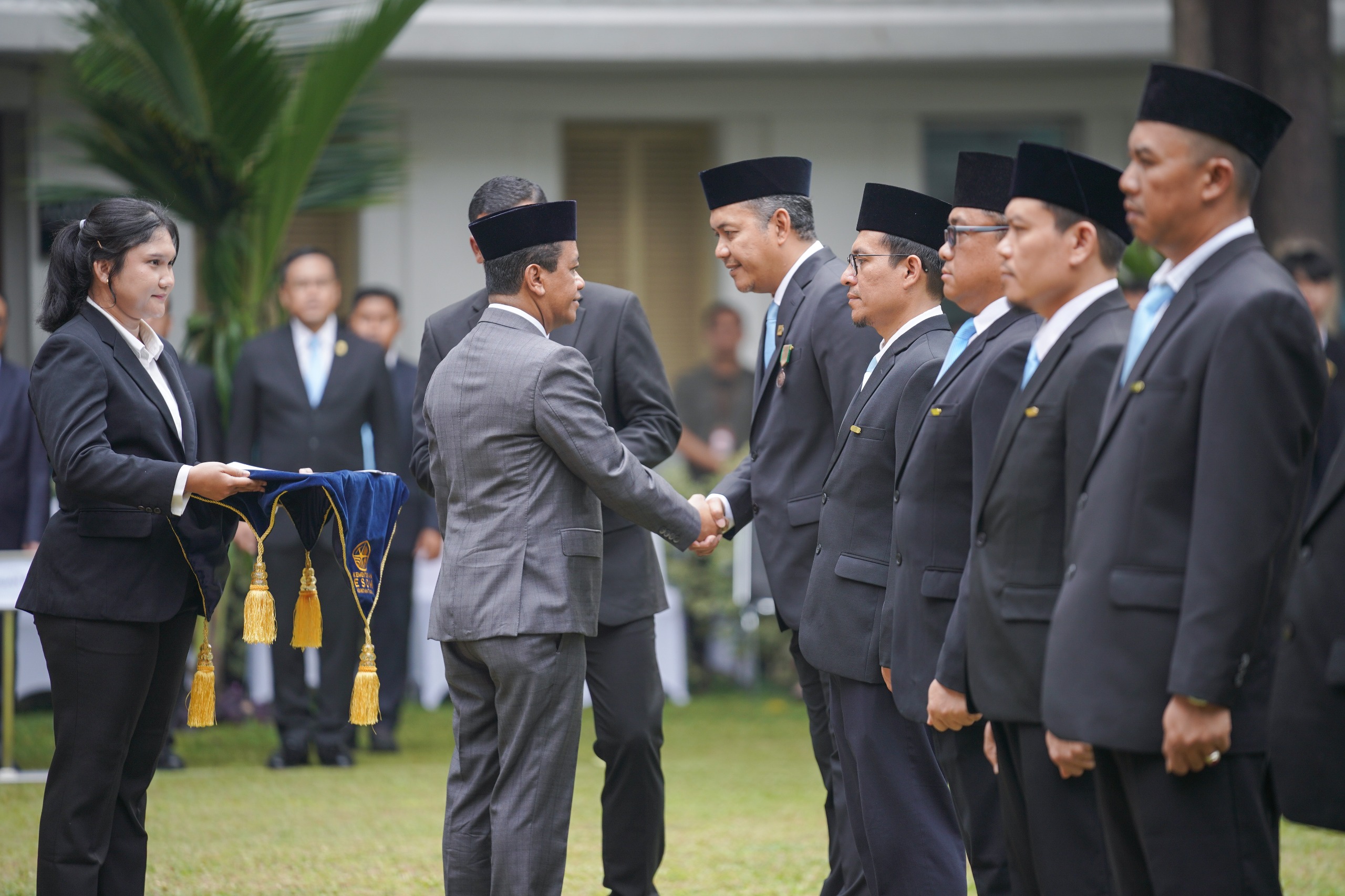 Tiga Pekerja Pertamina Terima Tanda Kehormatan, Jadi Dorongan Perkuat Pengabdian dan Pelayanan